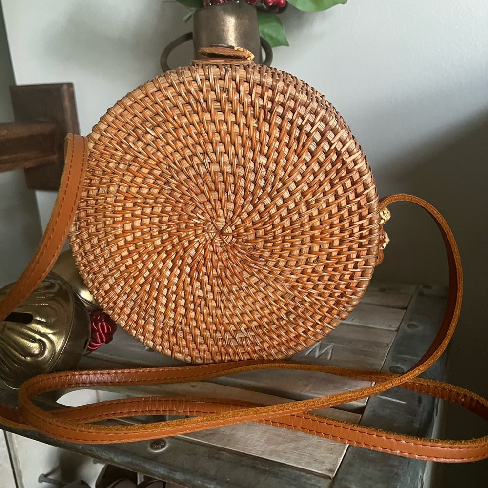 Round Wicker Rattan Shoulder Bag Purse Bohemian - Picture 2 of 5